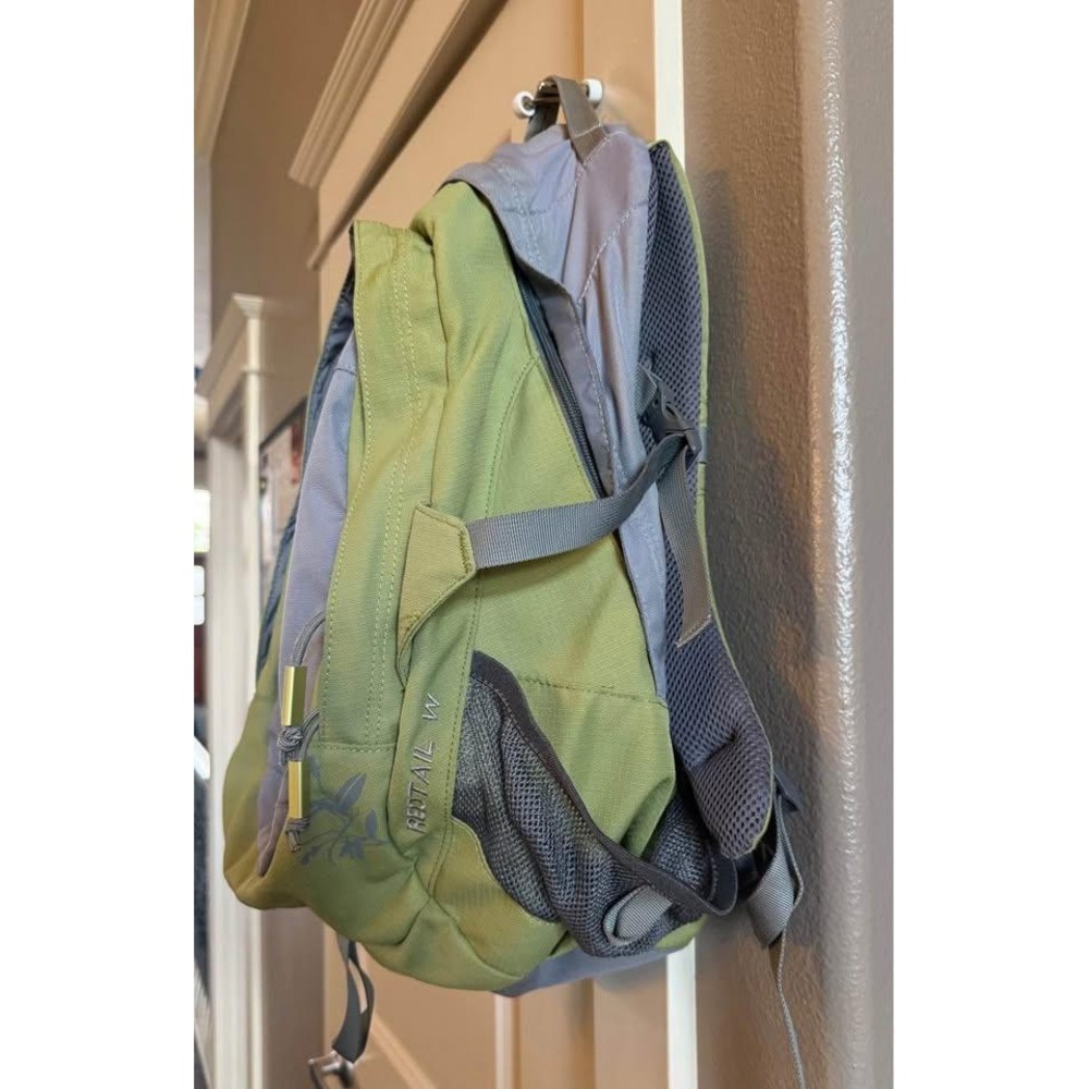 Kelty Redtail W Leaf Green and Gray Travel Camping Hiking Gorpcore Backpack - Picture 7 of 10